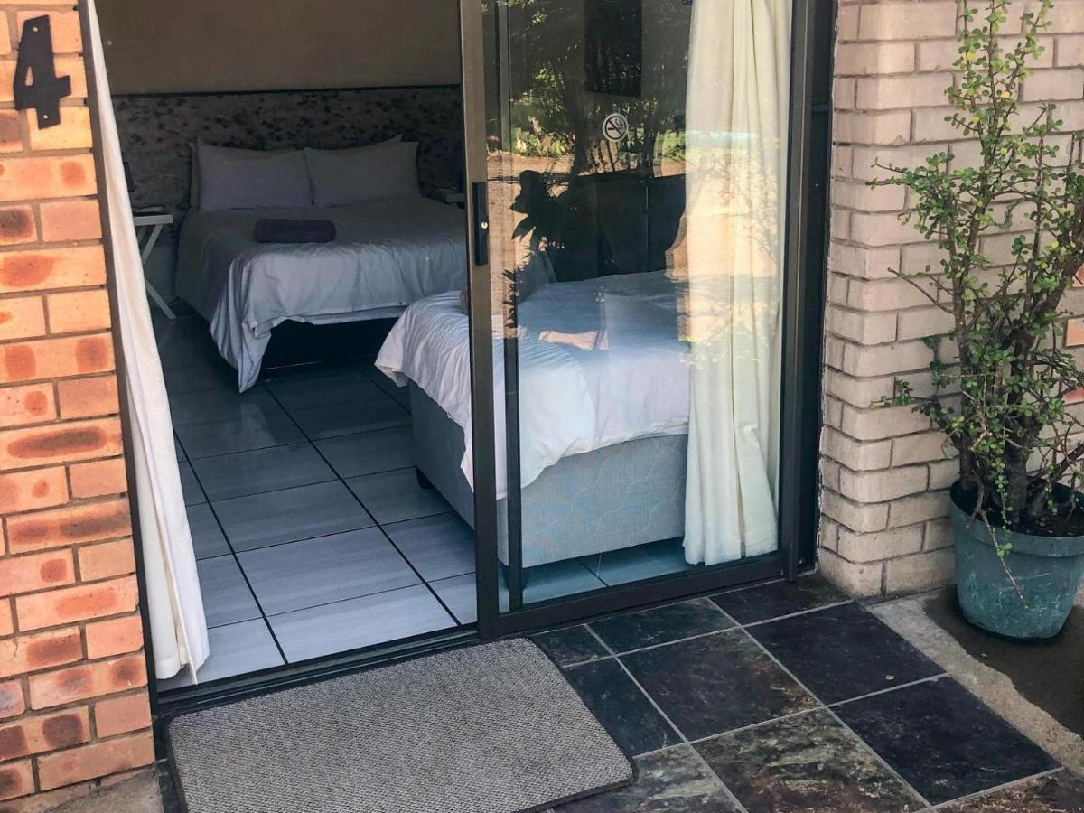 Jozini Guesthouse Экстерьер фото
